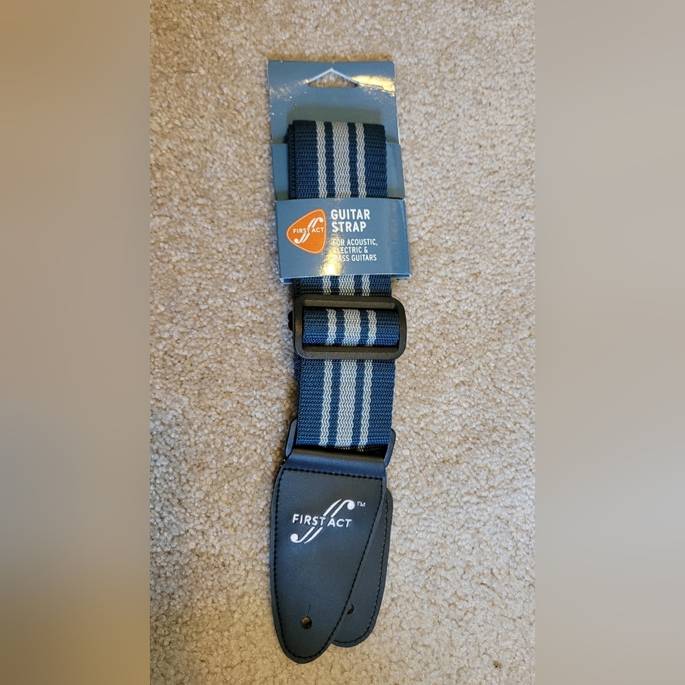NWT First Act Guitar Strap Blue Comfortable 2" wide nylon strapAdjustable lengt